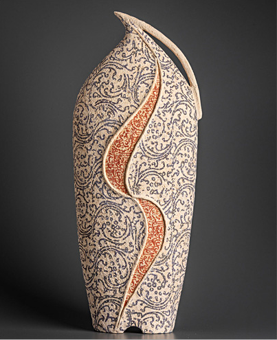 Kolmus, ceramic vessel by Avital Sheffer, 2019