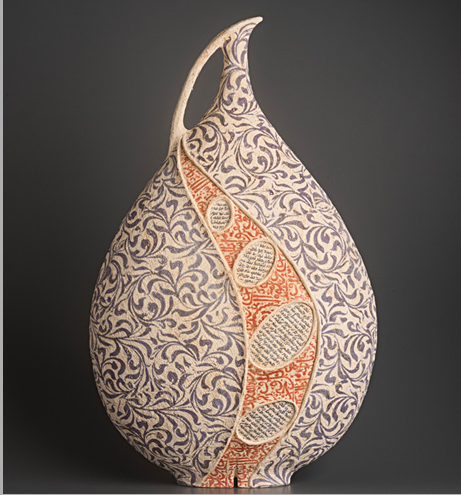 Filia II, ceramic vessel by Avital Sheffer, 2018